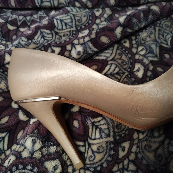 🩶 Authentic Chanel peep toe pumps🩶